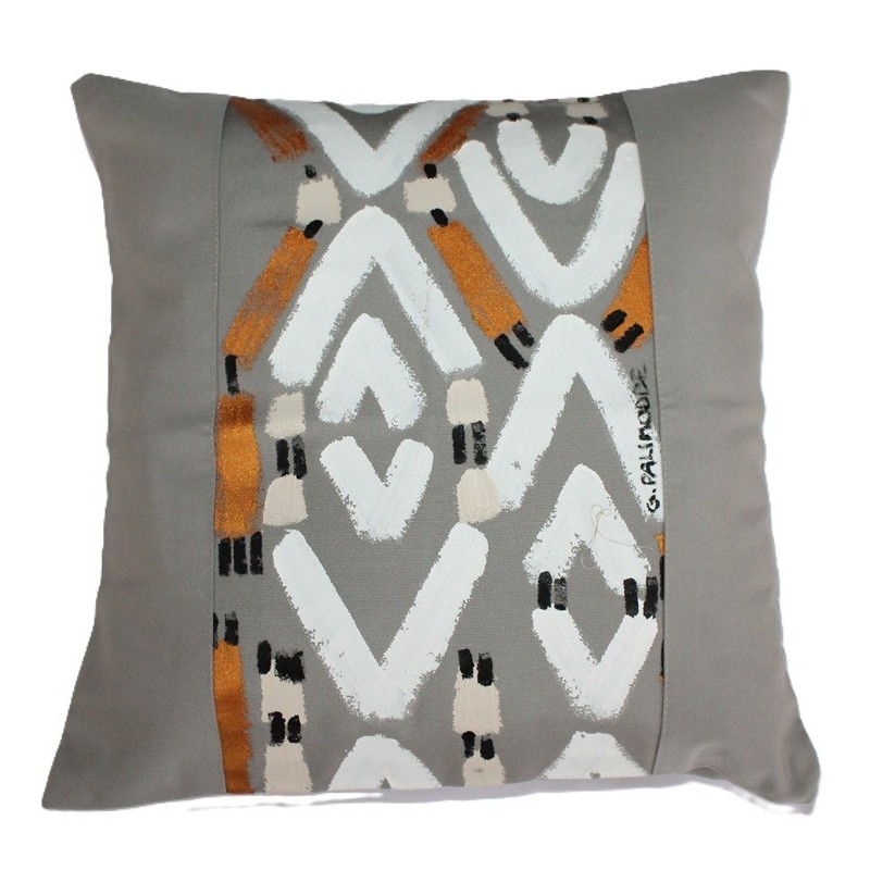 DC06100030 OUTDOOR CUSHION measures 40*40 cm